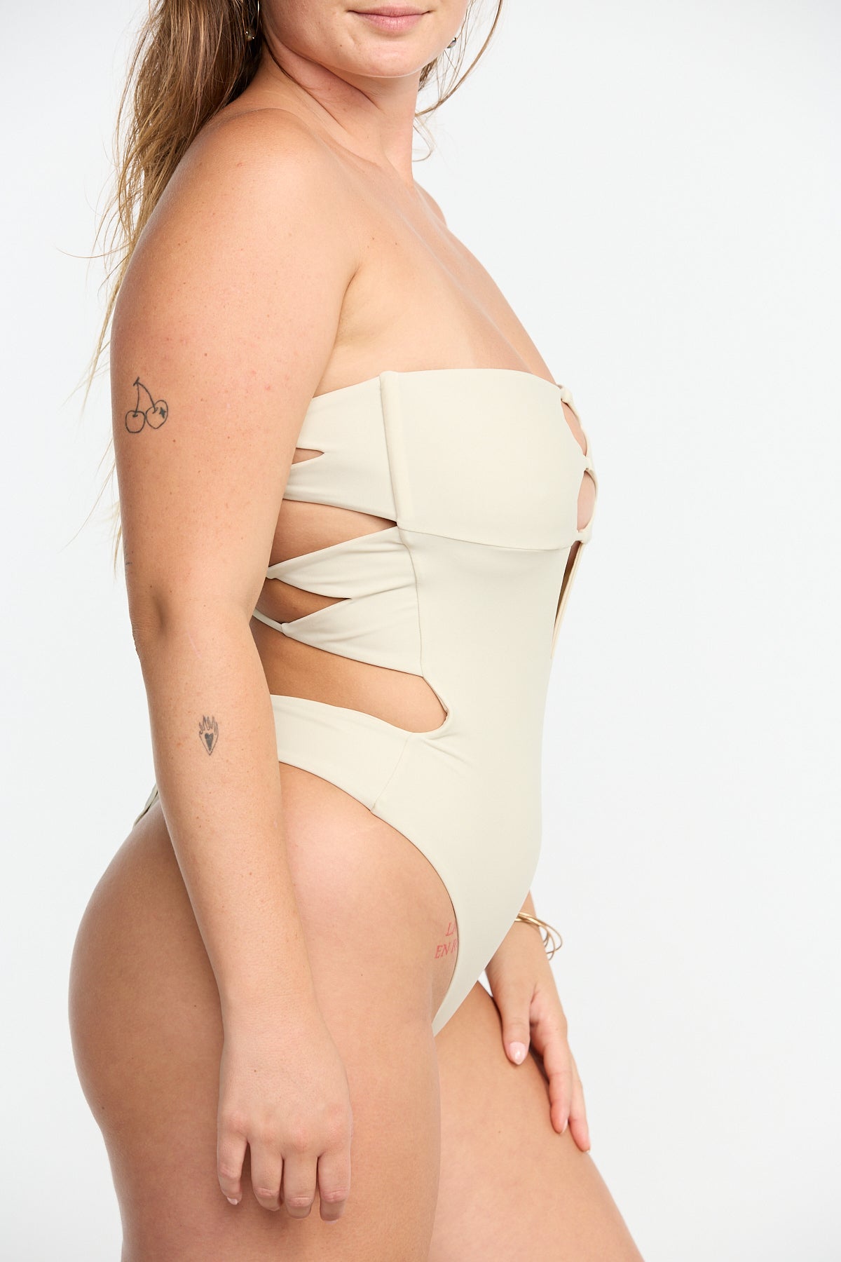 India One Piece - Gardenia