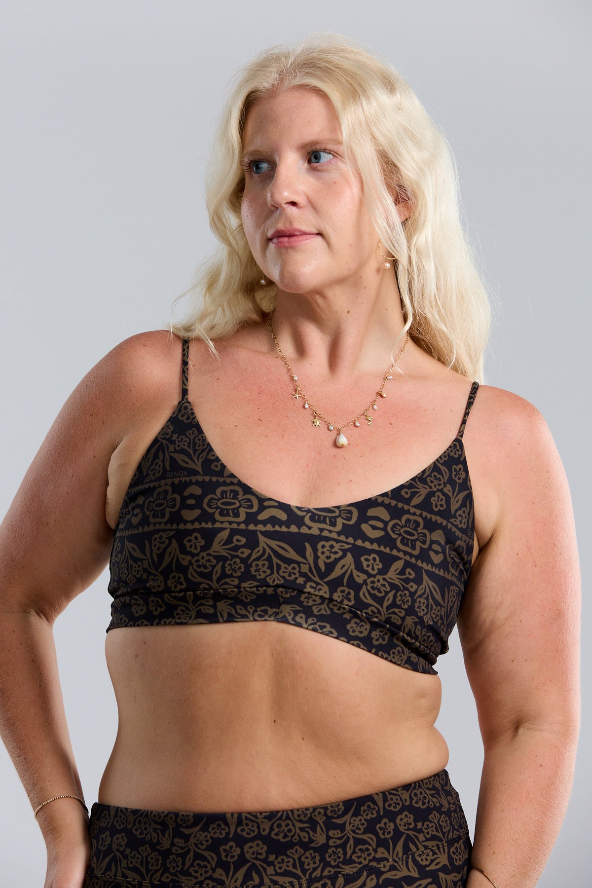 Vai Sports Bra - Brown Batik