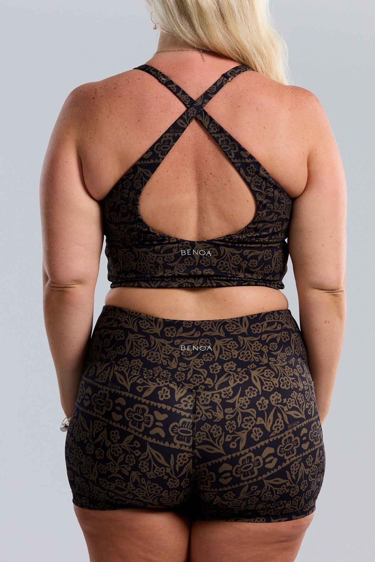 Emily Active Tank - Brown Batik