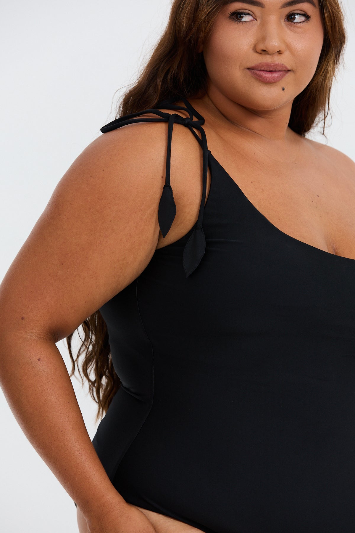 Makaio Curve One Piece - Black