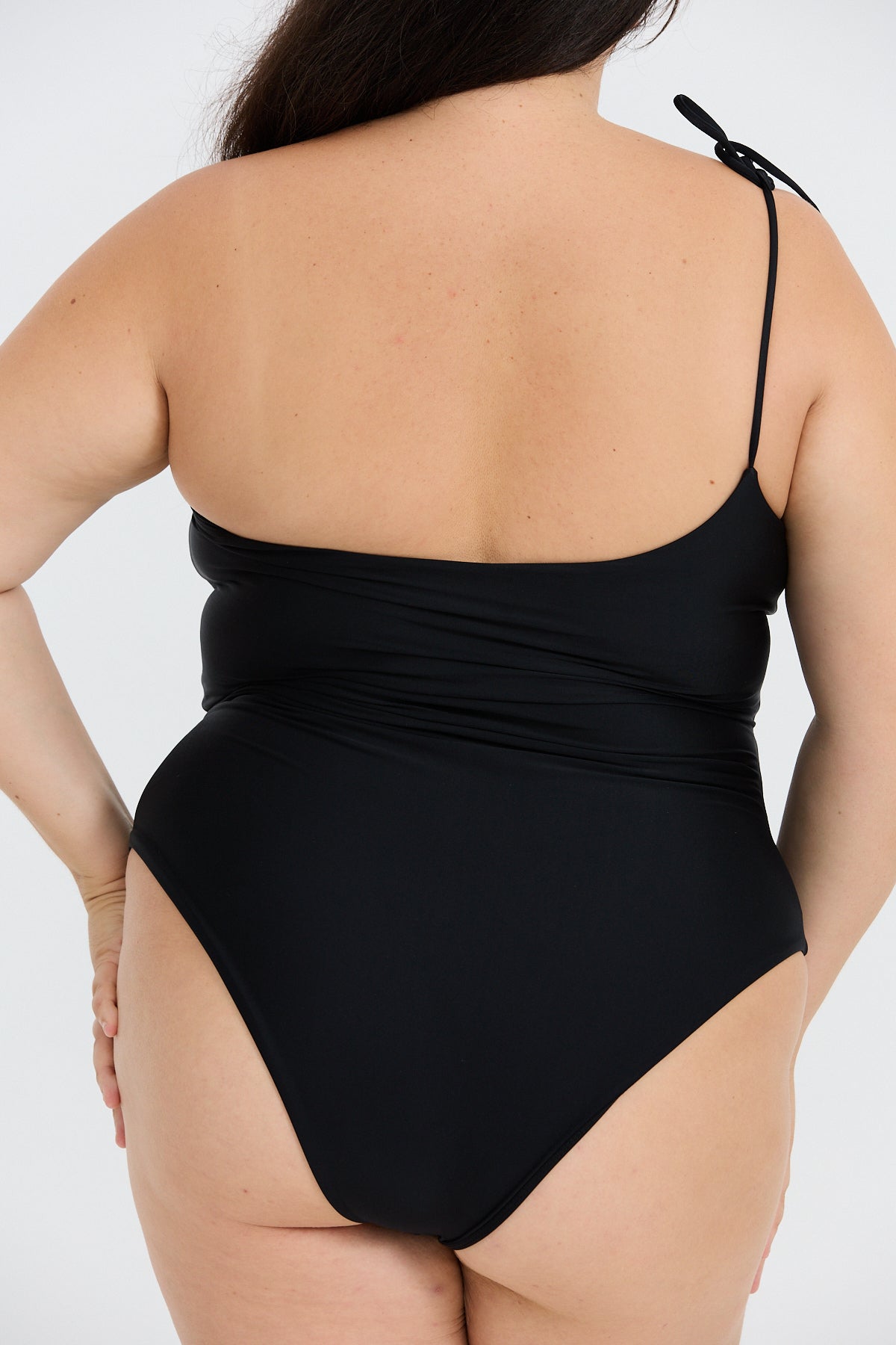 Makaio Curve One Piece - Black