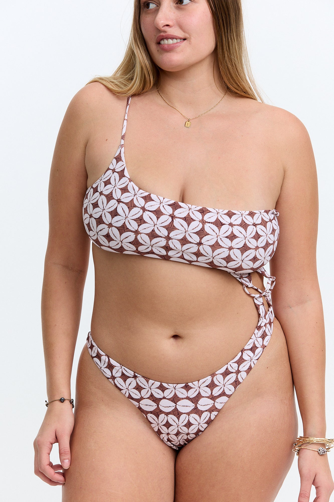 Maldives One Piece - Cowrie Basket
