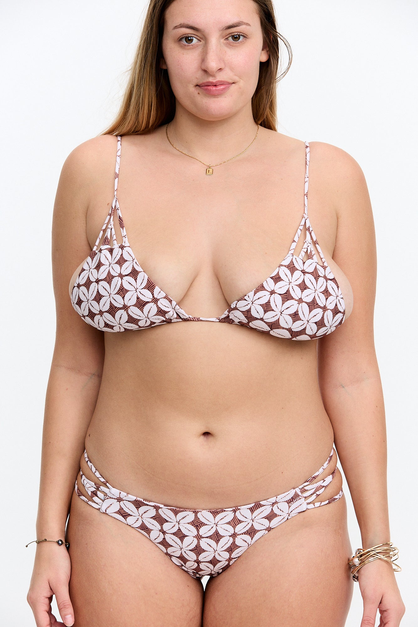 Ozzi Bottom 2.0 - Cowrie Basket