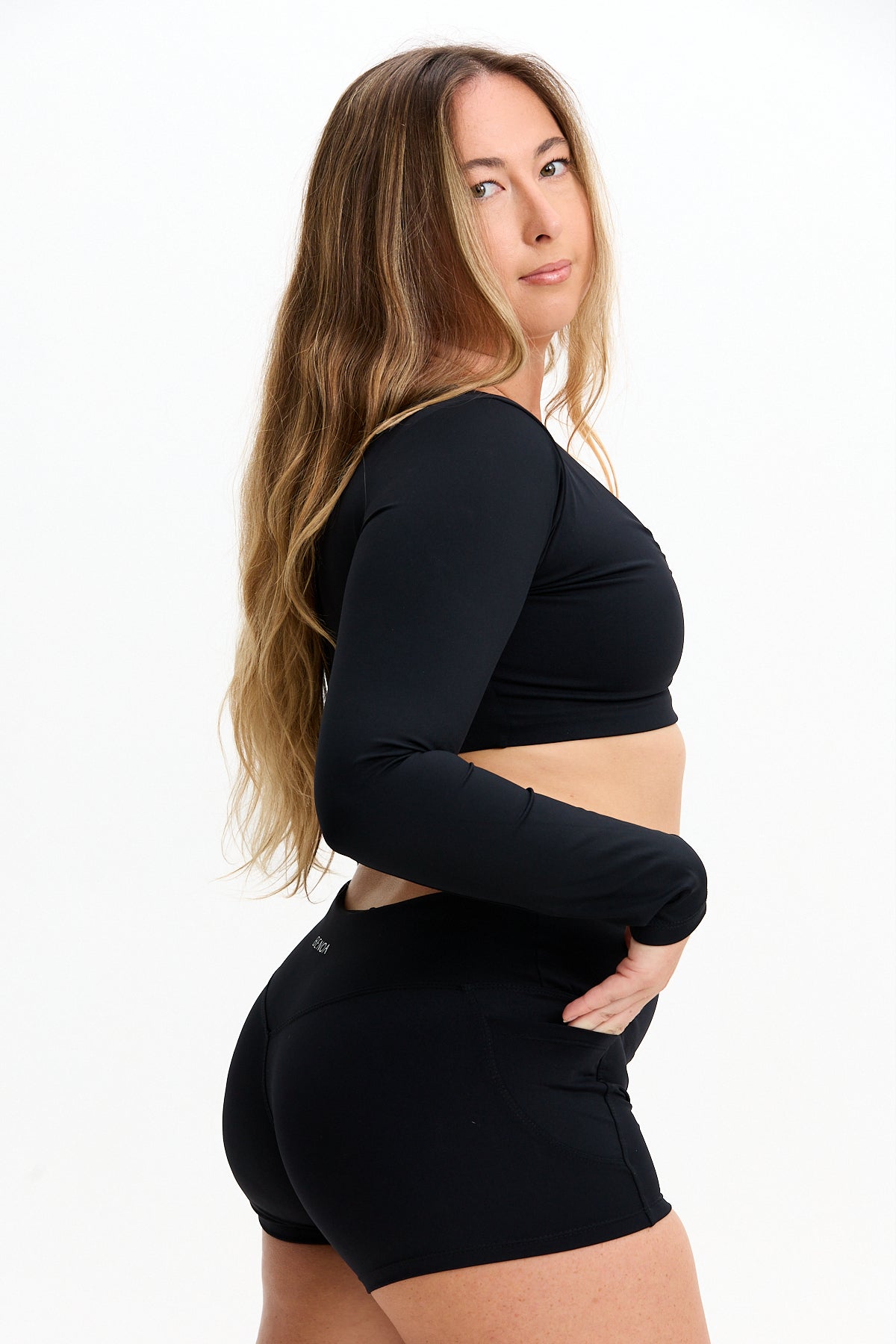 Long Sleeve Active Crop Top - Black