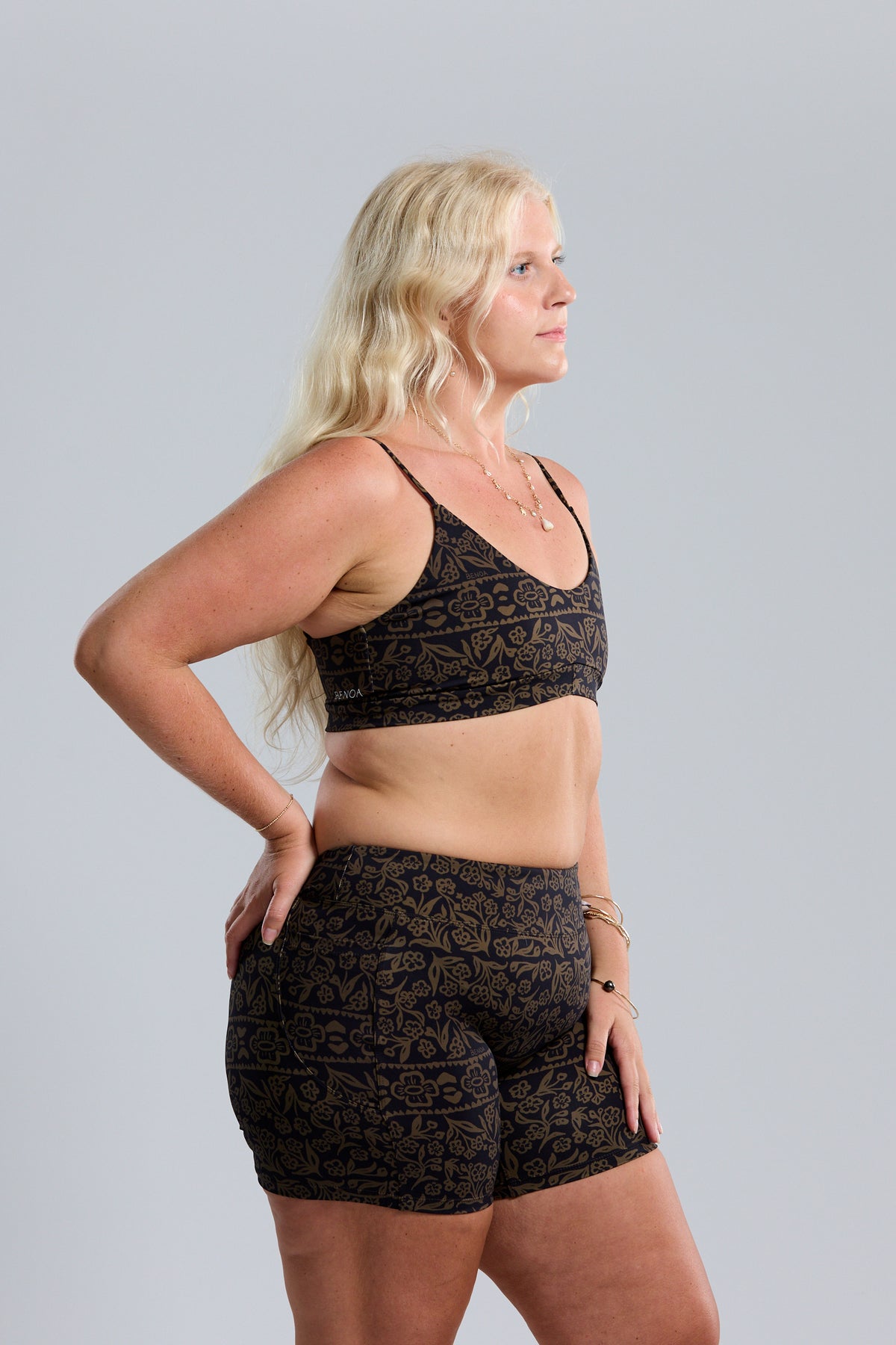 Vai Sports Bra - Brown Batik