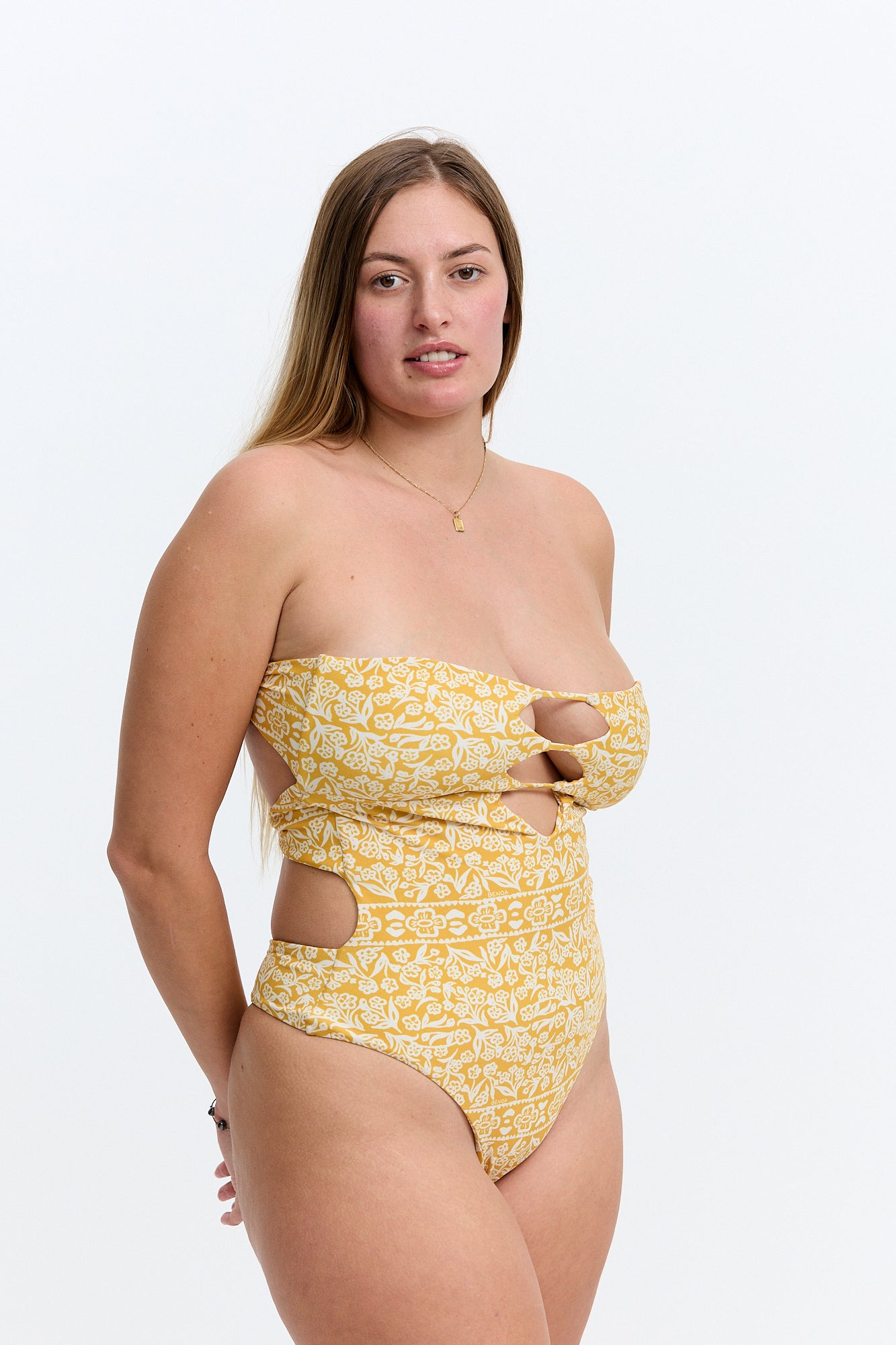India One Piece 2.0 - Goldie