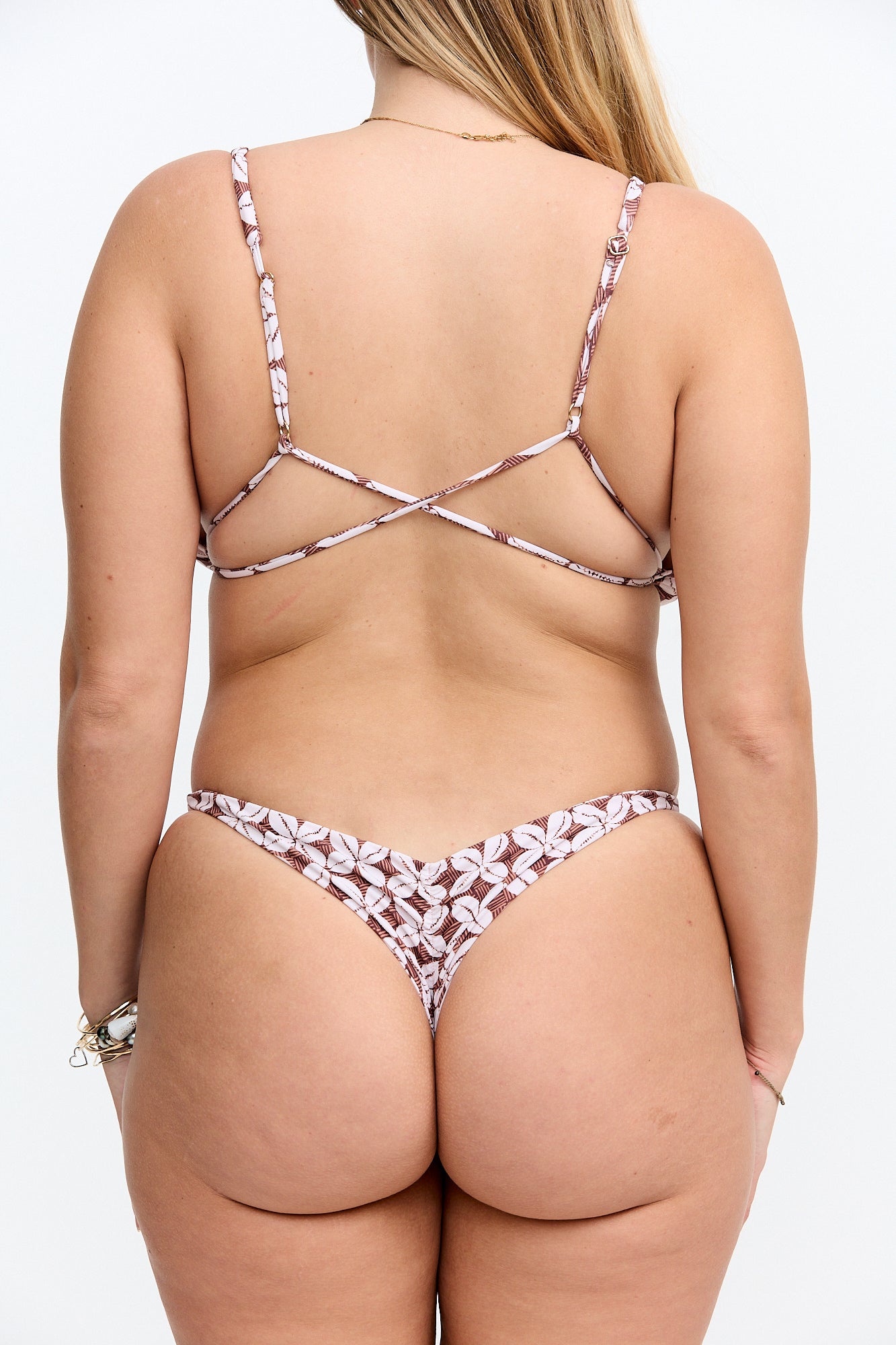 Alana Bottom 2.0 - Cowrie Basket