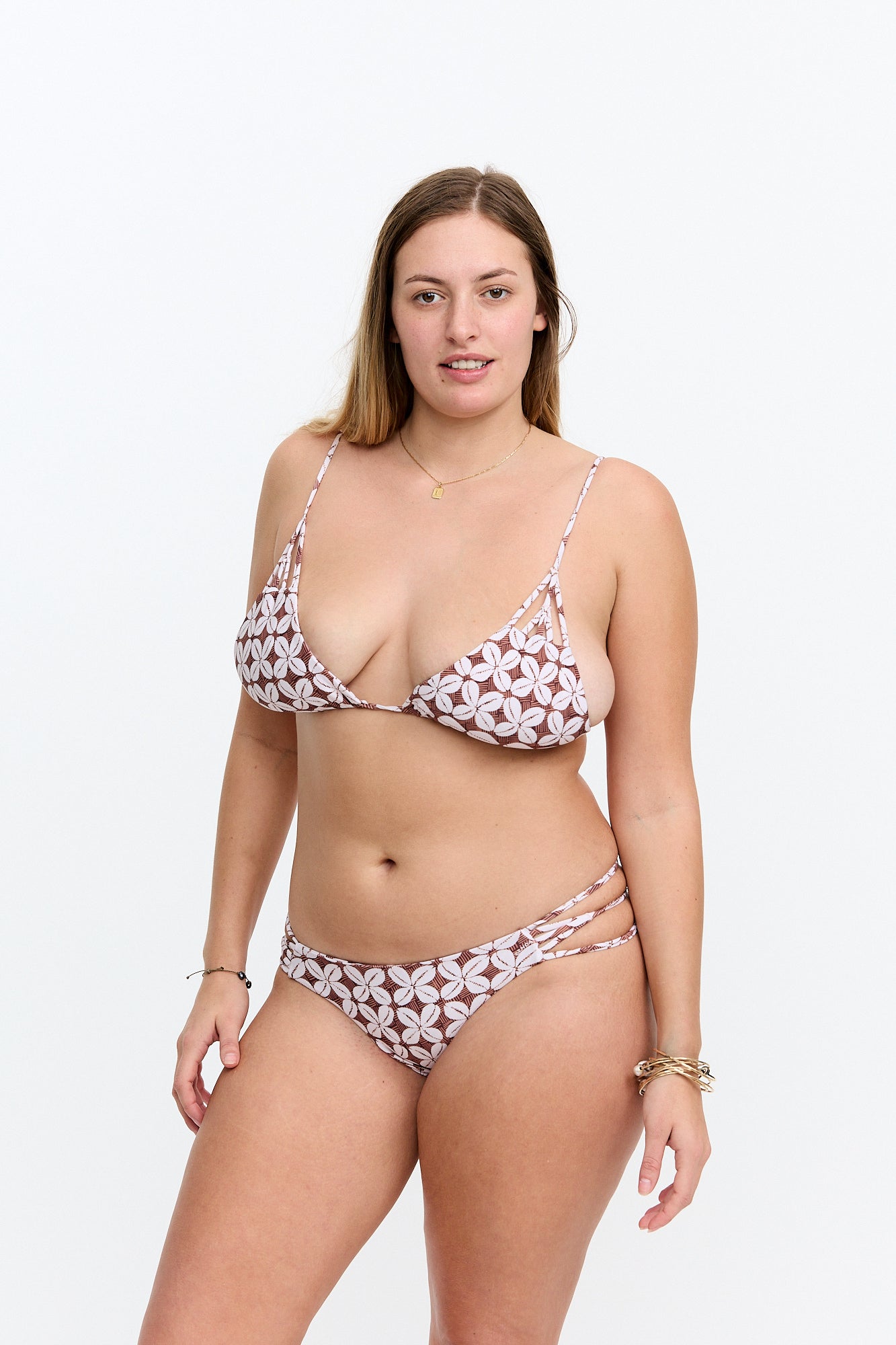 Ozzi Bottom 2.0 - Cowrie Basket