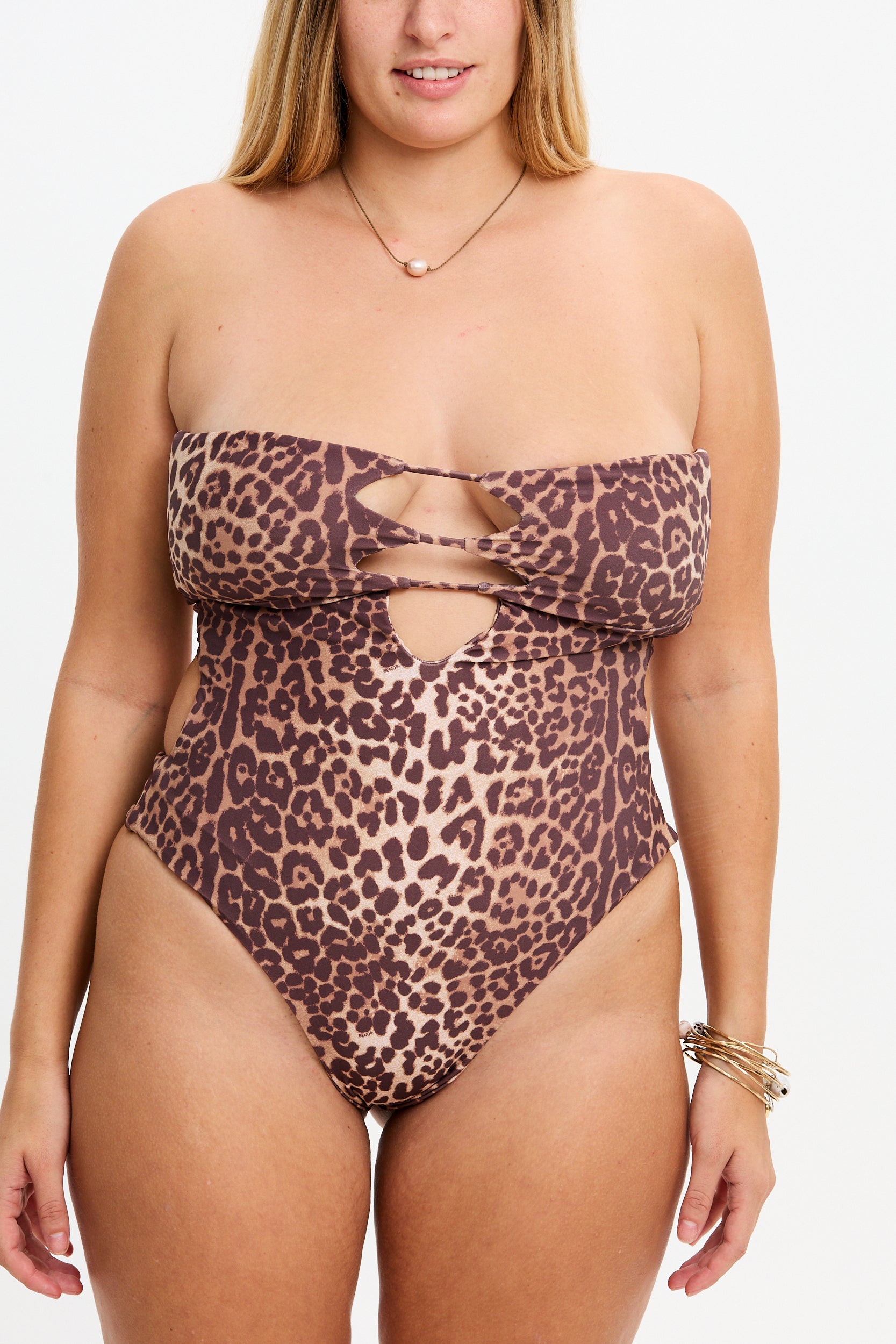 India One Piece 2.0 - Sahara